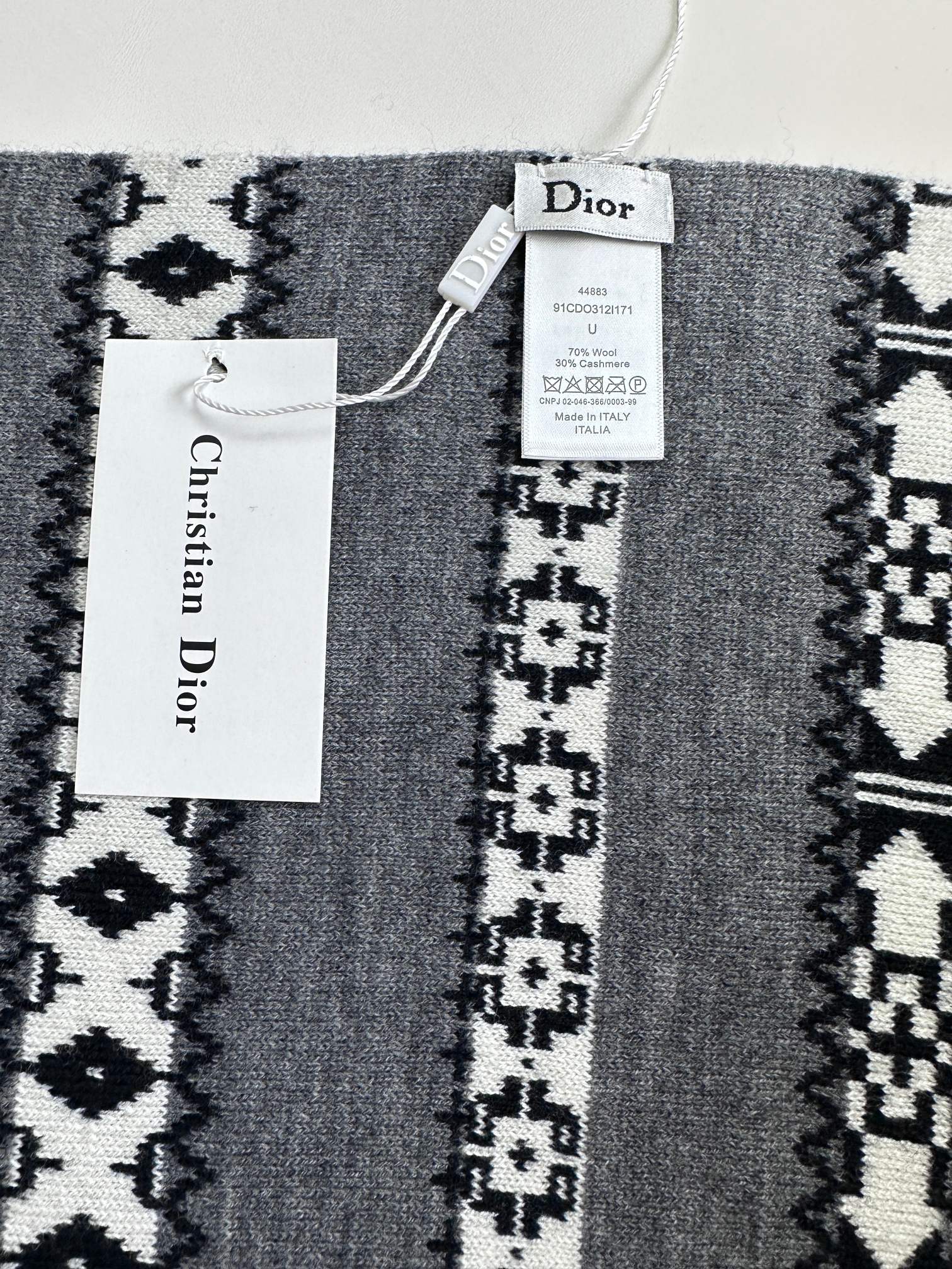 1705412859.5597umxZiAUqKaDIOR D 16.jpg