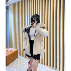 몽클레어 TRIATEL 코요테퍼 구스다운